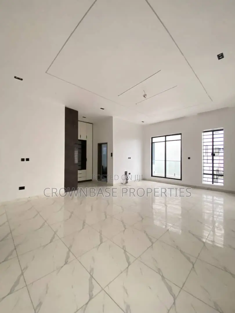 4bdrm Duplex in Sangotedo for sale in Sangotedo