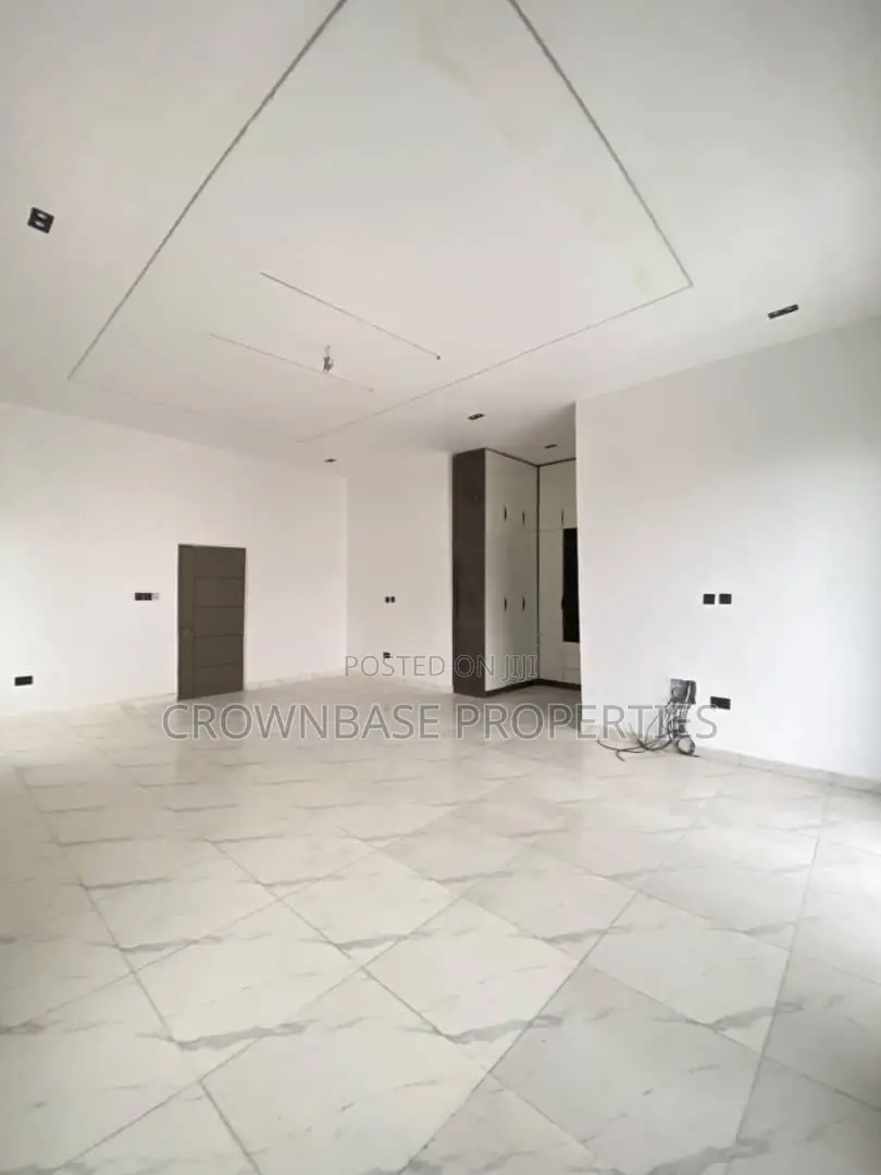 4bdrm Duplex in Sangotedo for sale in Sangotedo