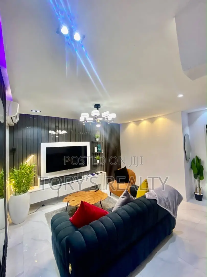 1bdrm Penthouse in Lekki Phase 1 for rent in Lekki Phase 1