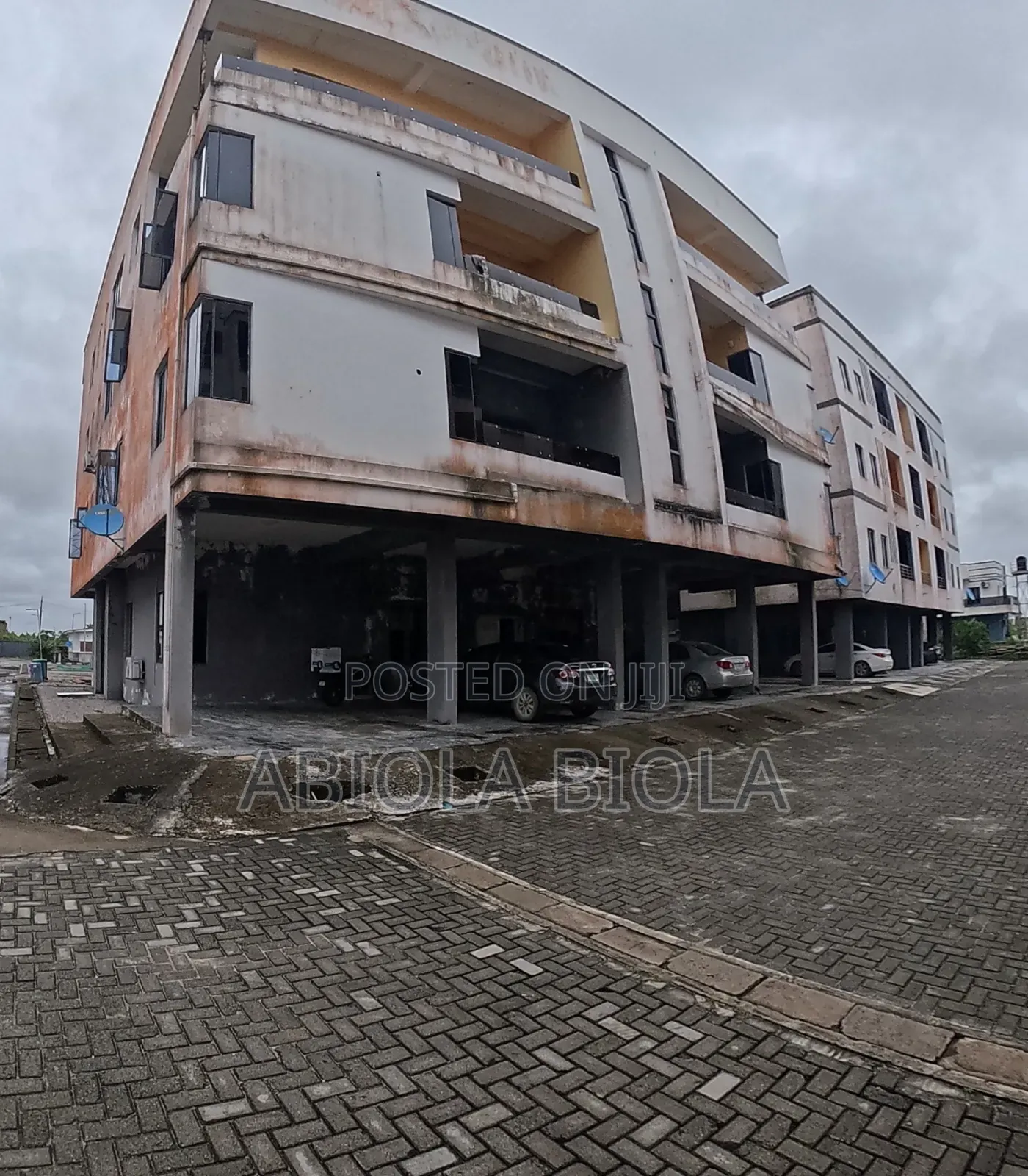 2bdrm Block of Flats in Abijo Gra Lekki, Agboyi/Ketu for sale in Agboyi/Ketu