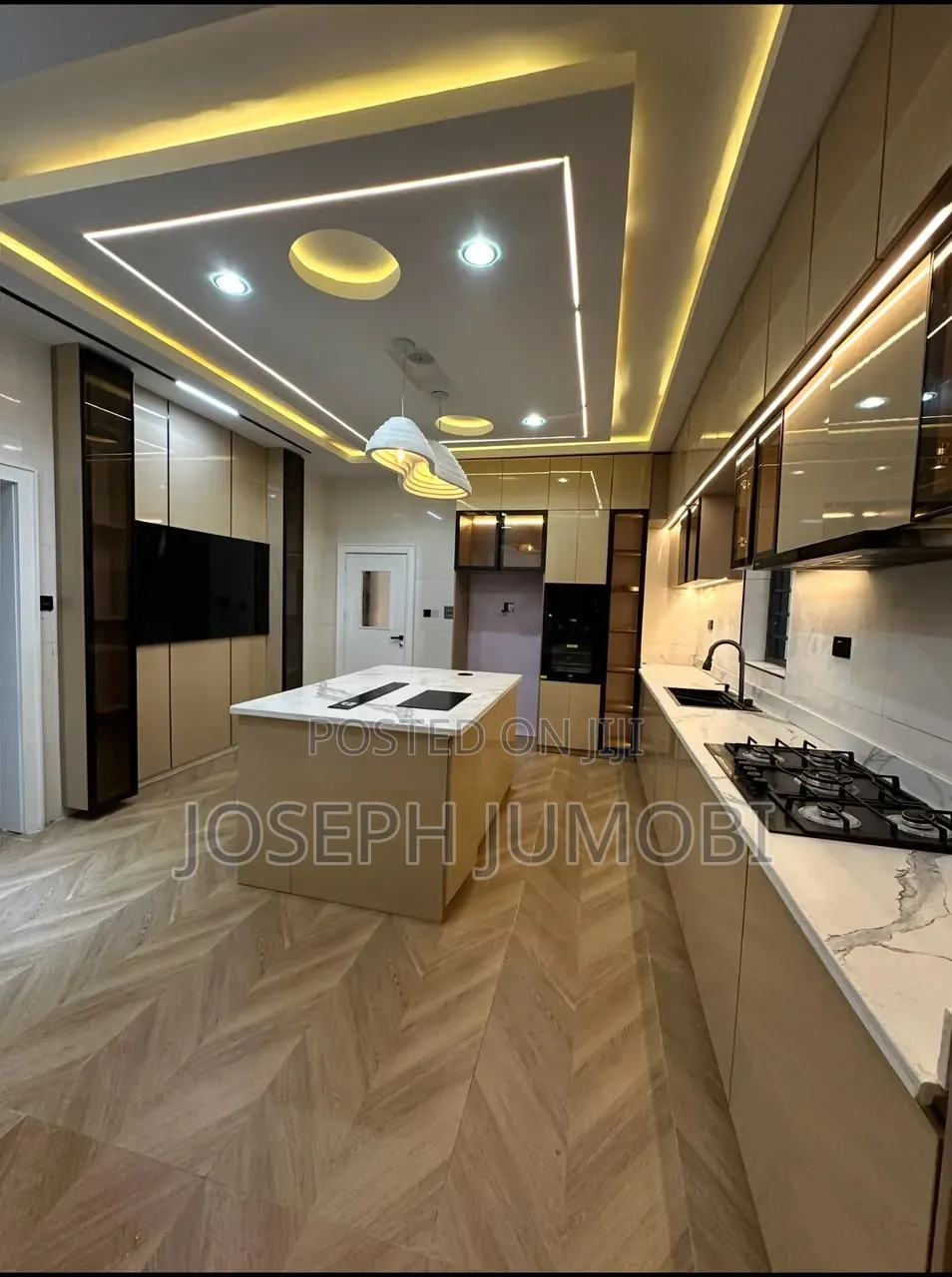 6bdrm Duplex in Petrus Homes, Dakwo District for sale in Dakwo District