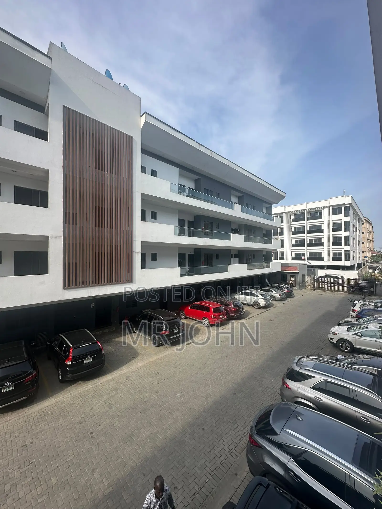 Furnished 3bdrm Apartment in Ikate Brown Stone Pr, Lekki for sale in Lekki