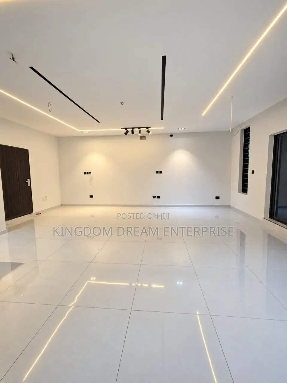 2bdrm Block of Flats in Ikate Lekki Lagos for sale in Ikate