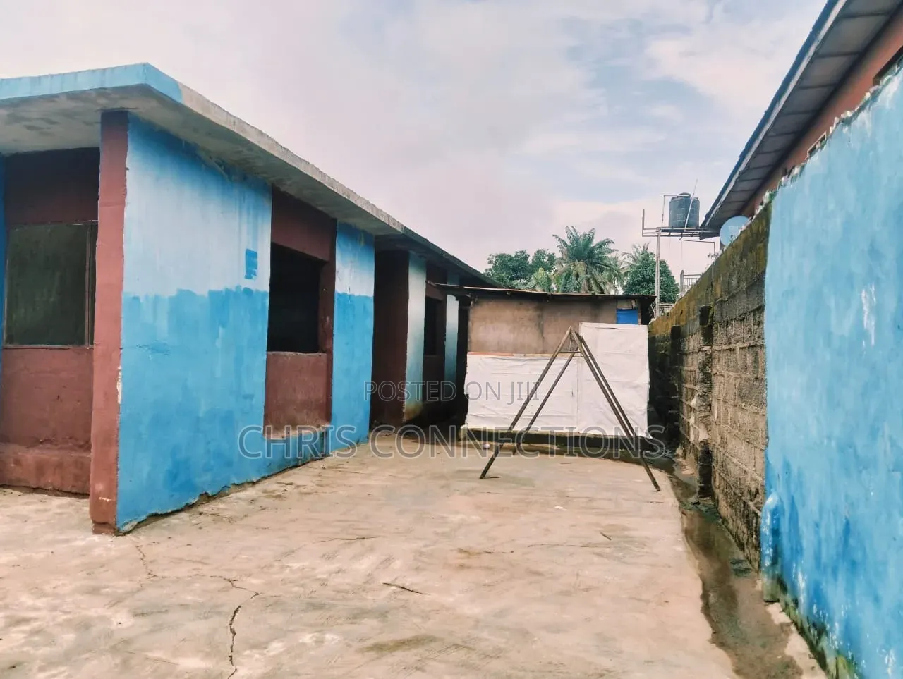 3bdrm Bungalow in Chris Connections, Ejigbo / Ejigbo for sale in Ejigbo / Ejigbo