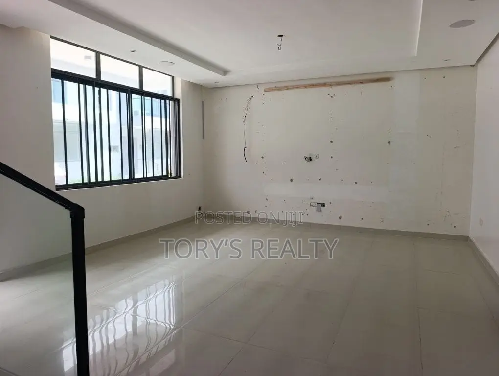 4bdrm Townhouse / Terrace in Lekki Phase 2 for rent in Lekki Phase 2