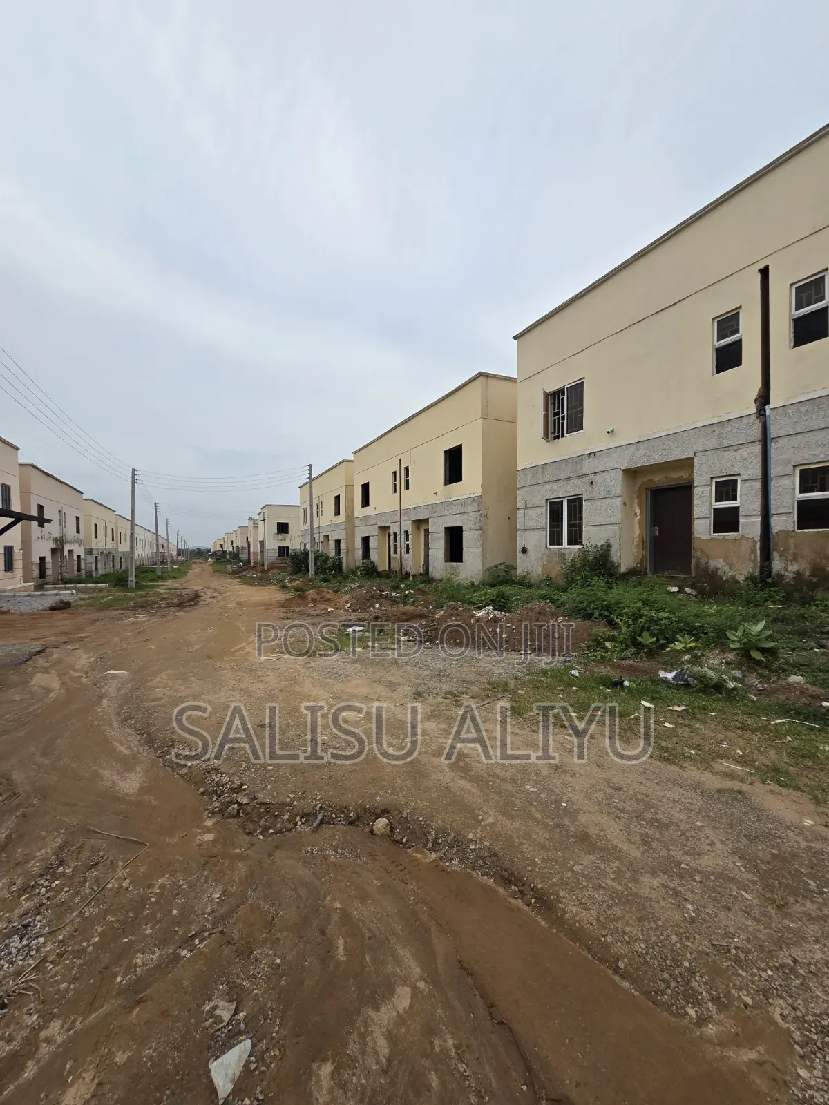 4bdrm Duplex in Life Camp for sale in Life Camp