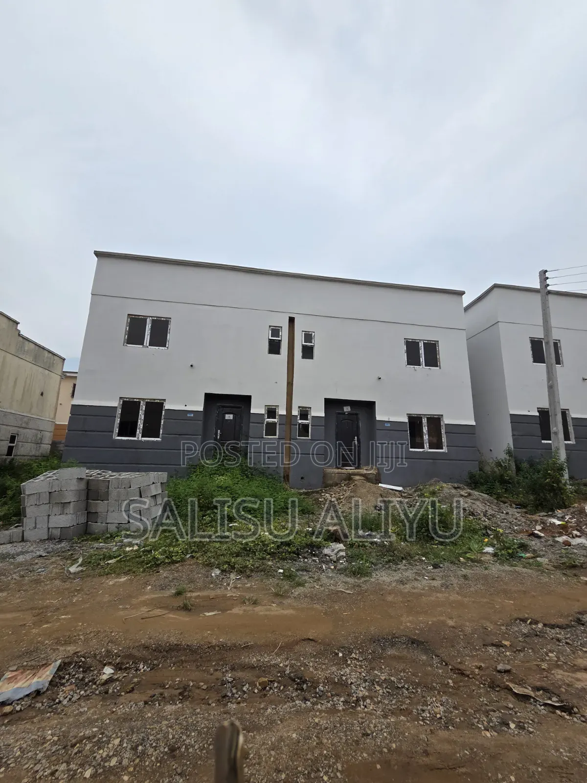 4bdrm Duplex in Life Camp for sale in Life Camp