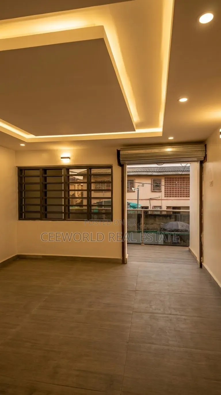 3bdrm Apartment in Abayomi Iwo Road for rent in Iwo Road