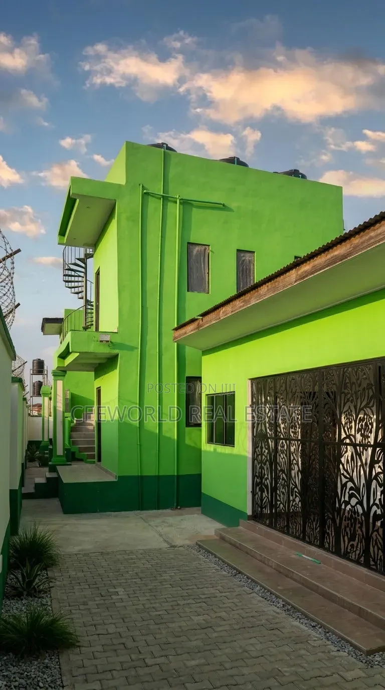 3bdrm Apartment in Abayomi Iwo Road for rent in Iwo Road