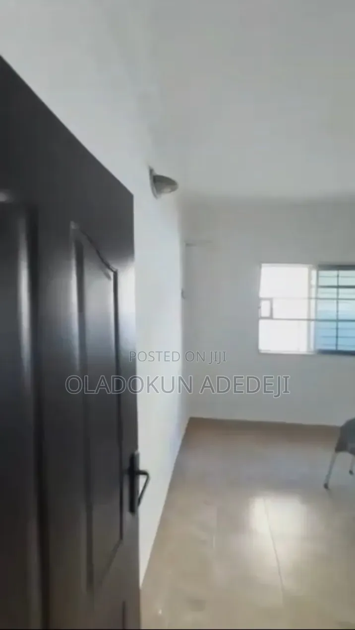 Furnished 2bdrm Block of Flats in Sholuyi, Soluyi for rent in Soluyi