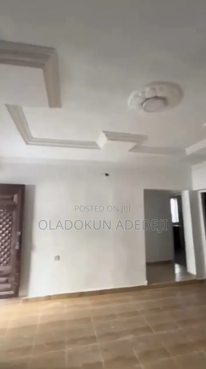 Furnished 2bdrm Block of Flats in Sholuyi, Soluyi for rent in Soluyi