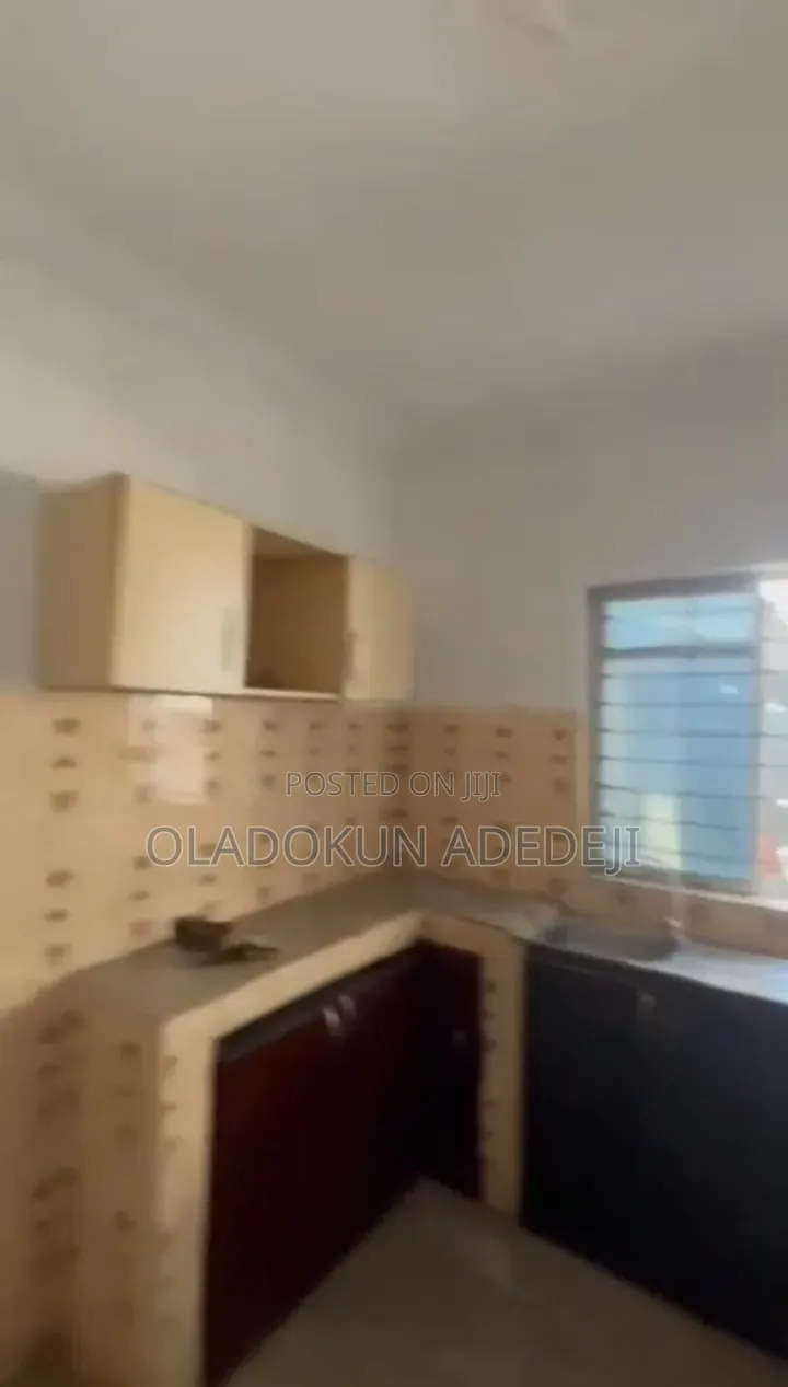 Furnished 2bdrm Block of Flats in Sholuyi, Soluyi for rent in Soluyi