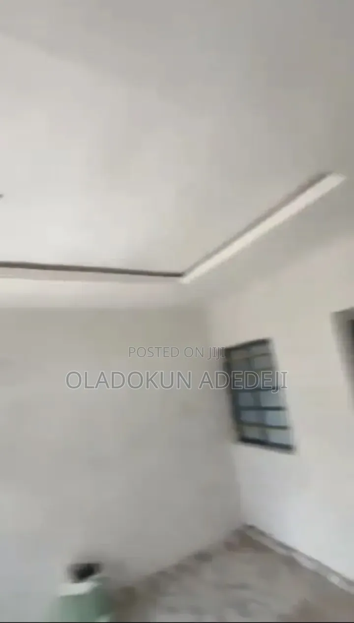 Furnished Mini Flat in Sholuyi, Soluyi for rent in Soluyi
