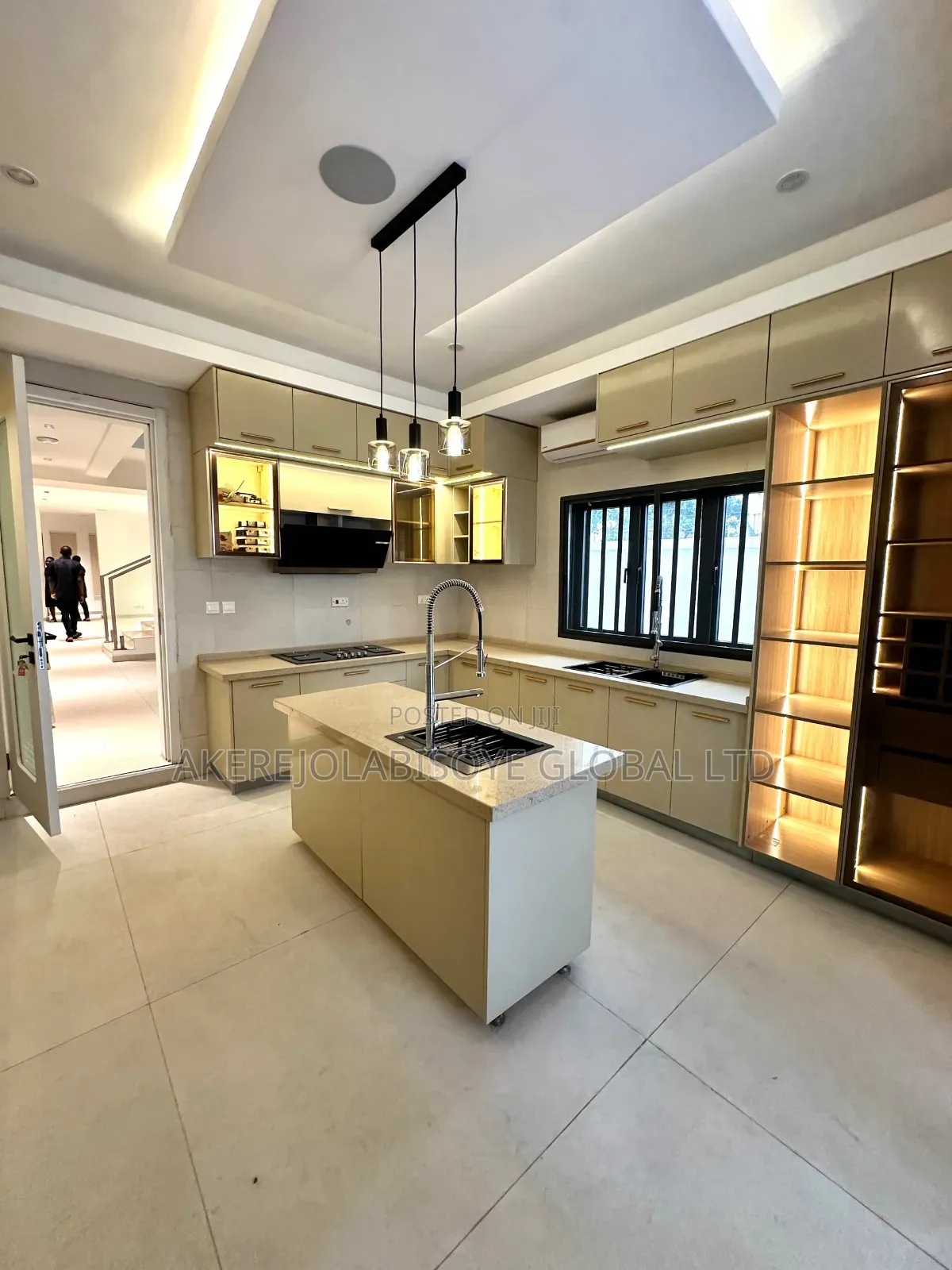 4bdrm Duplex in Guzape Abuja for sale in Guzape District