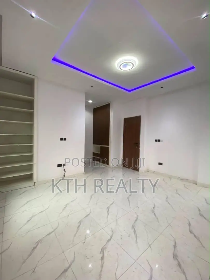 4bdrm Duplex in Ologolo for rent in Ologolo