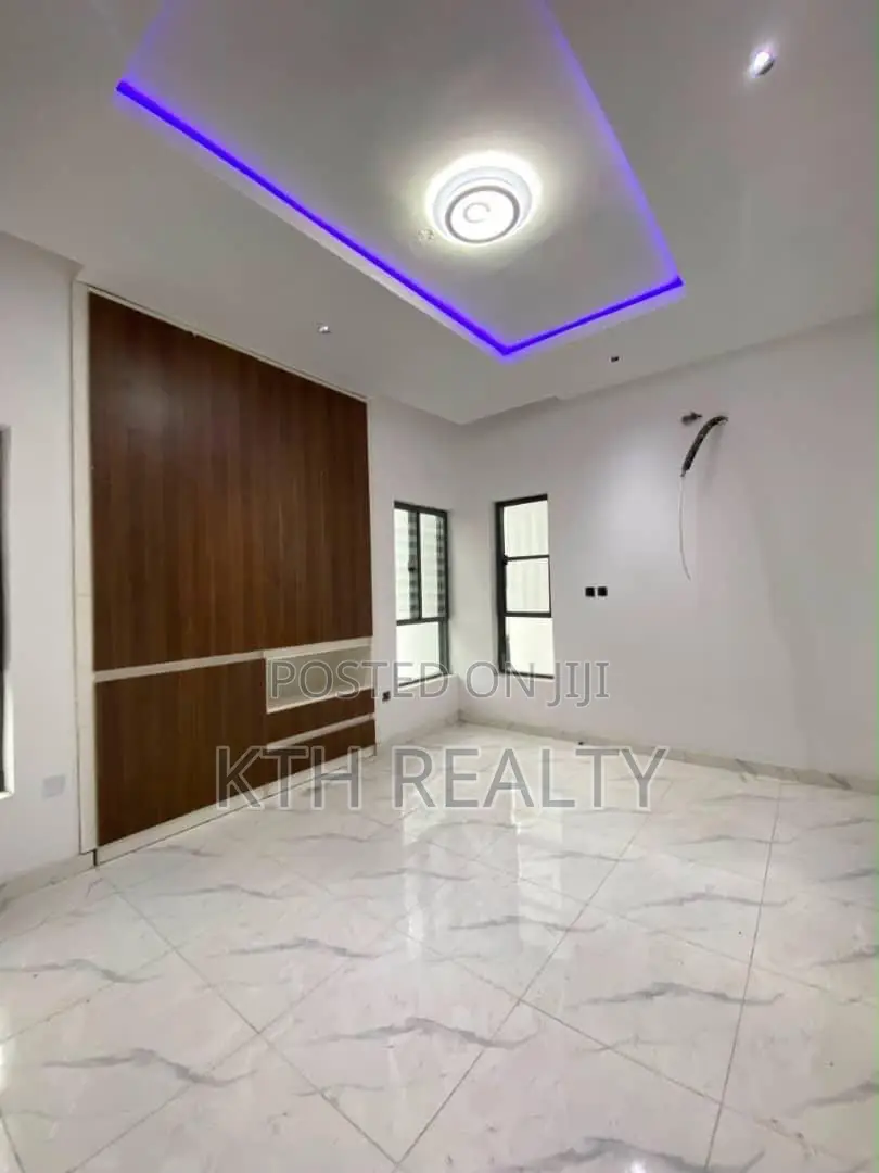 4bdrm Duplex in Ologolo for rent in Ologolo