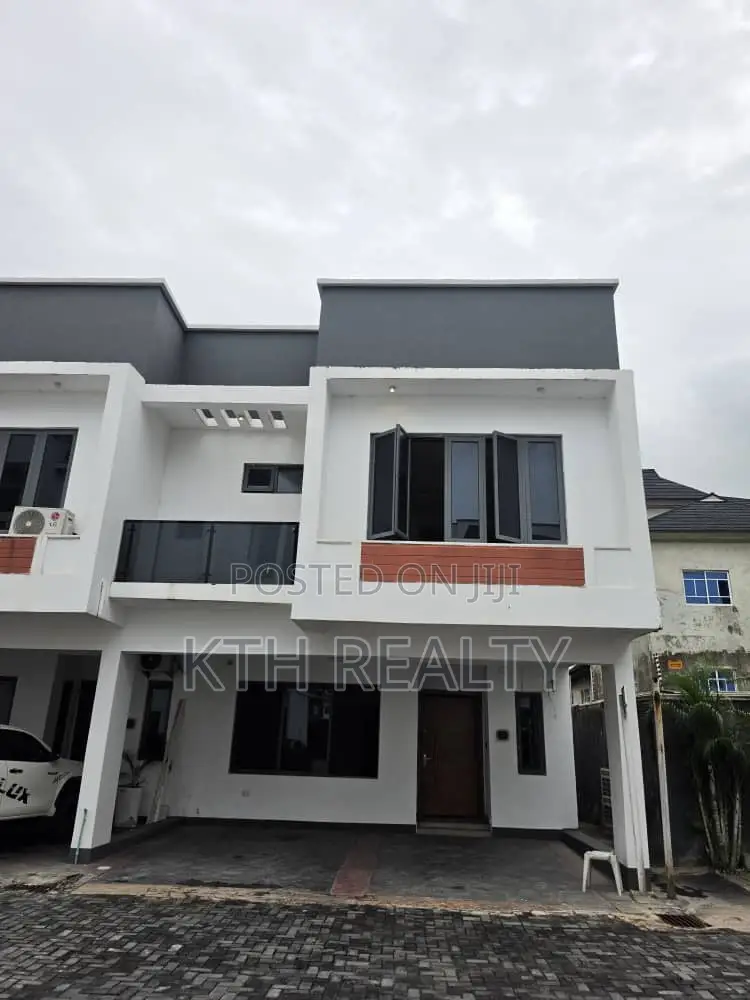 4bdrm Duplex in Ologolo for rent in Ologolo