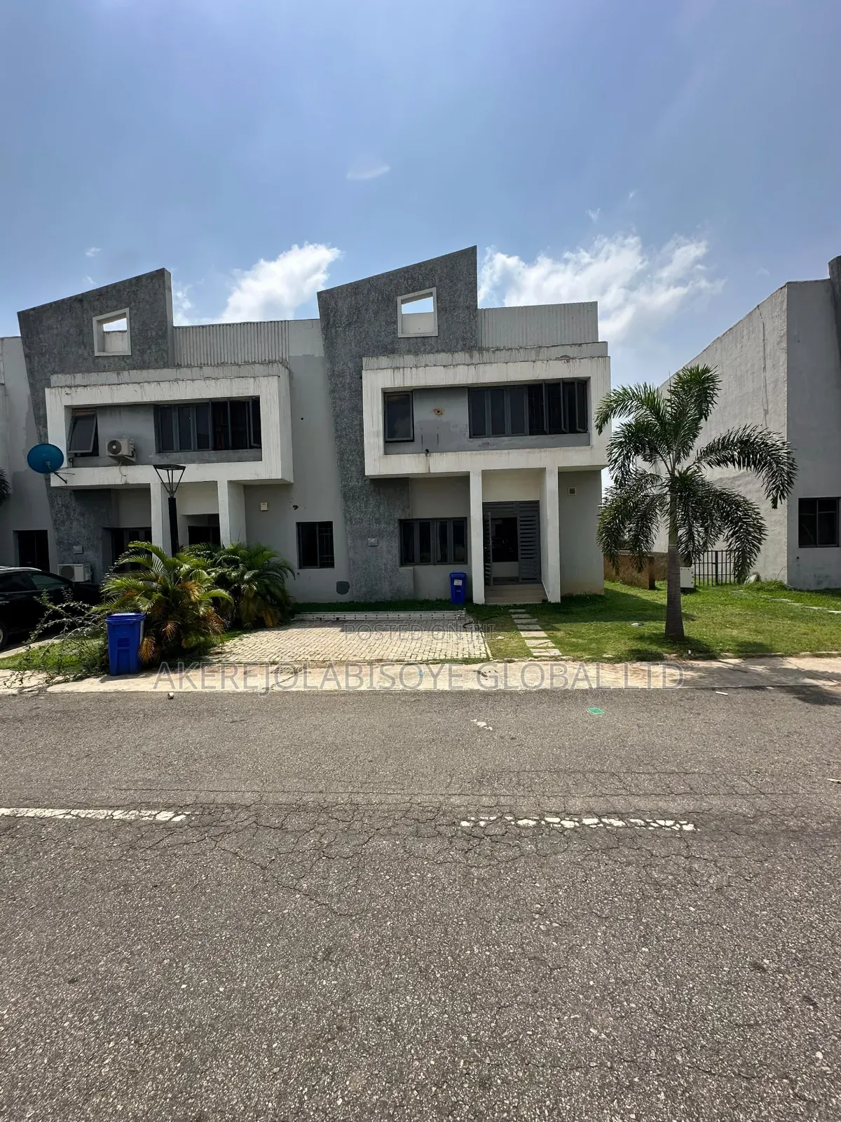 4bdrm Duplex in In An Estate Around for rent in Life Camp