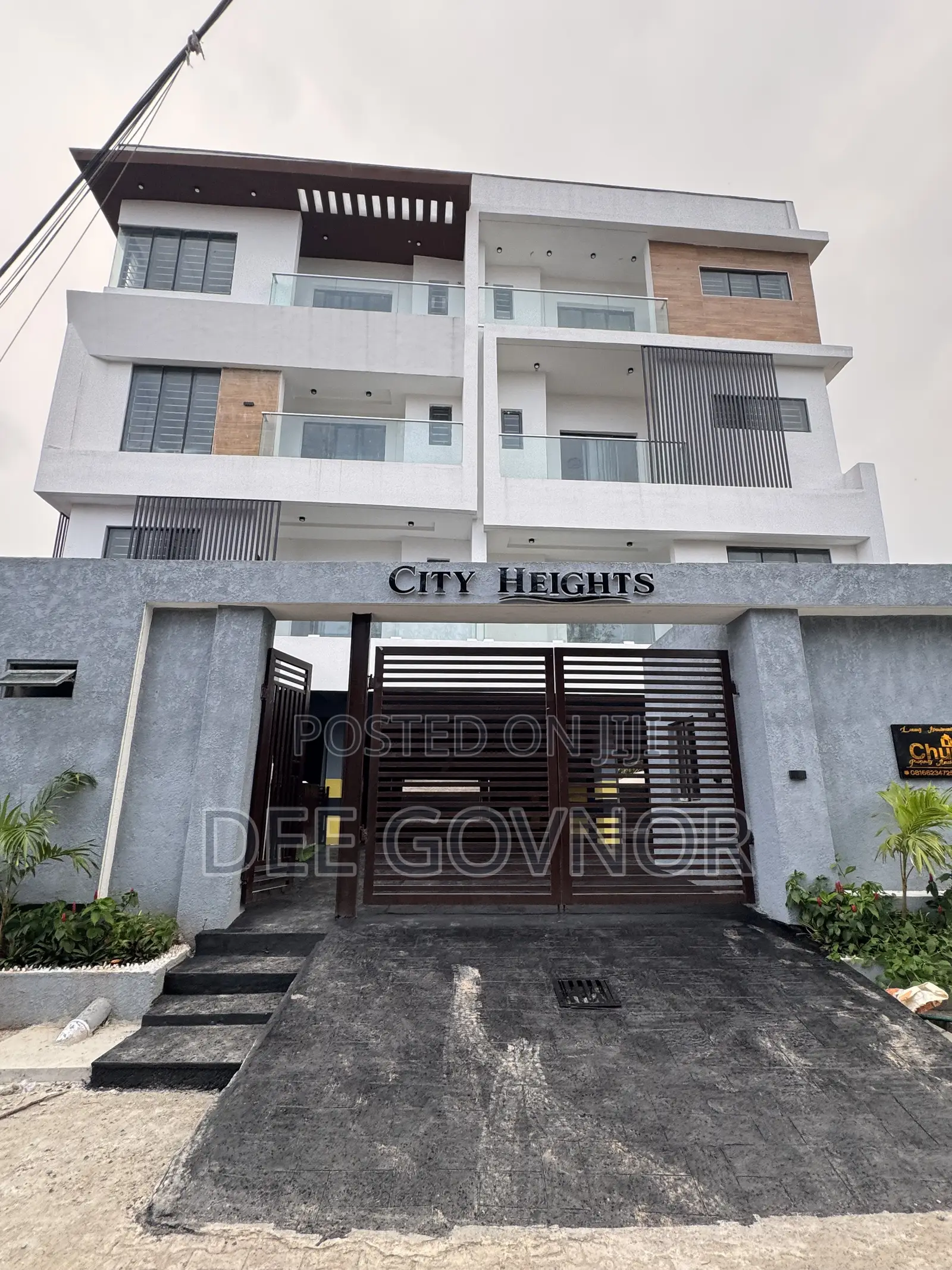 1bdrm Apartment in Peaceview, Chevron for sale in Chevron
