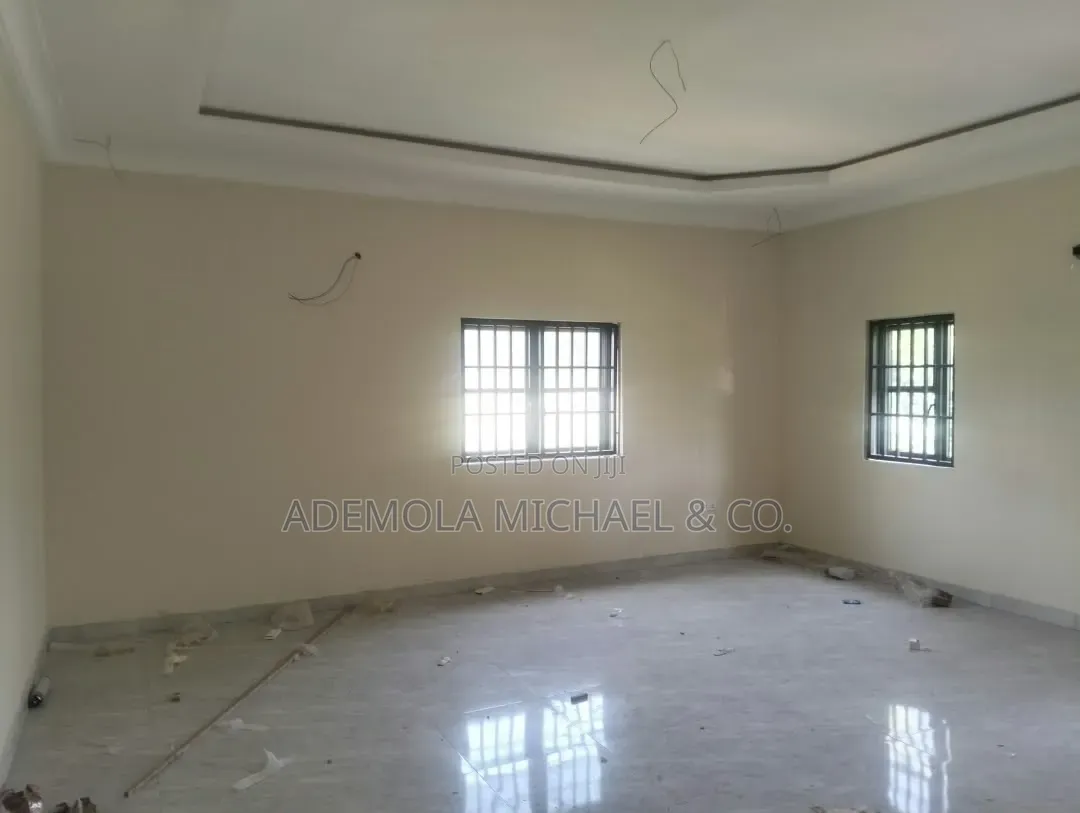 4bdrm Duplex in 2 Wings 4 Bedroom, Katampe (Main) for sale in Katampe (Main)
