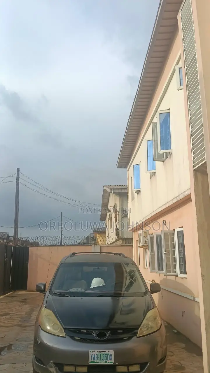2bdrm Block of Flats in Idimu for sale in Idimu