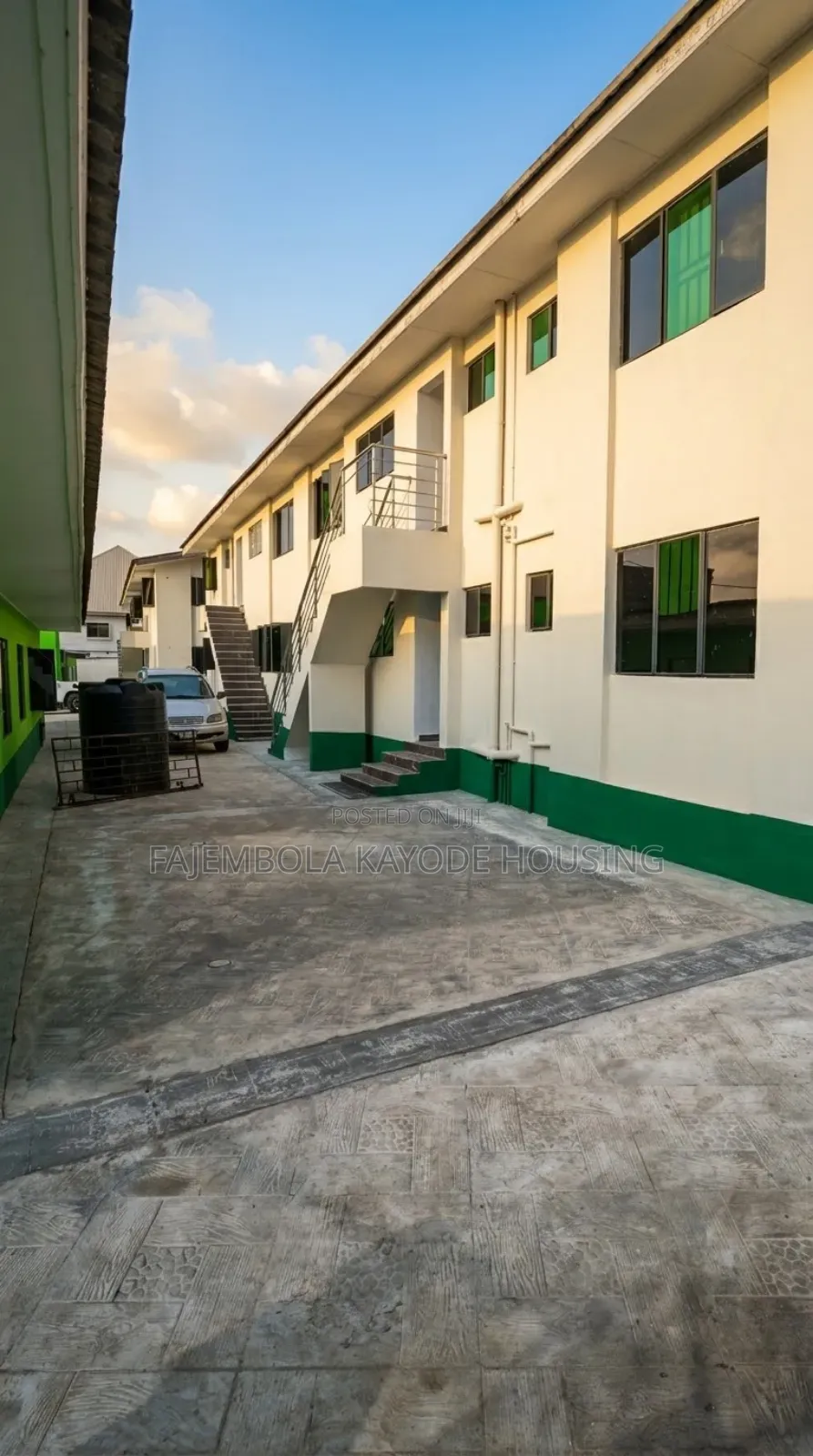 3bdrm Block of Flats in Abayomi, Iwo Road for rent in Iwo Road