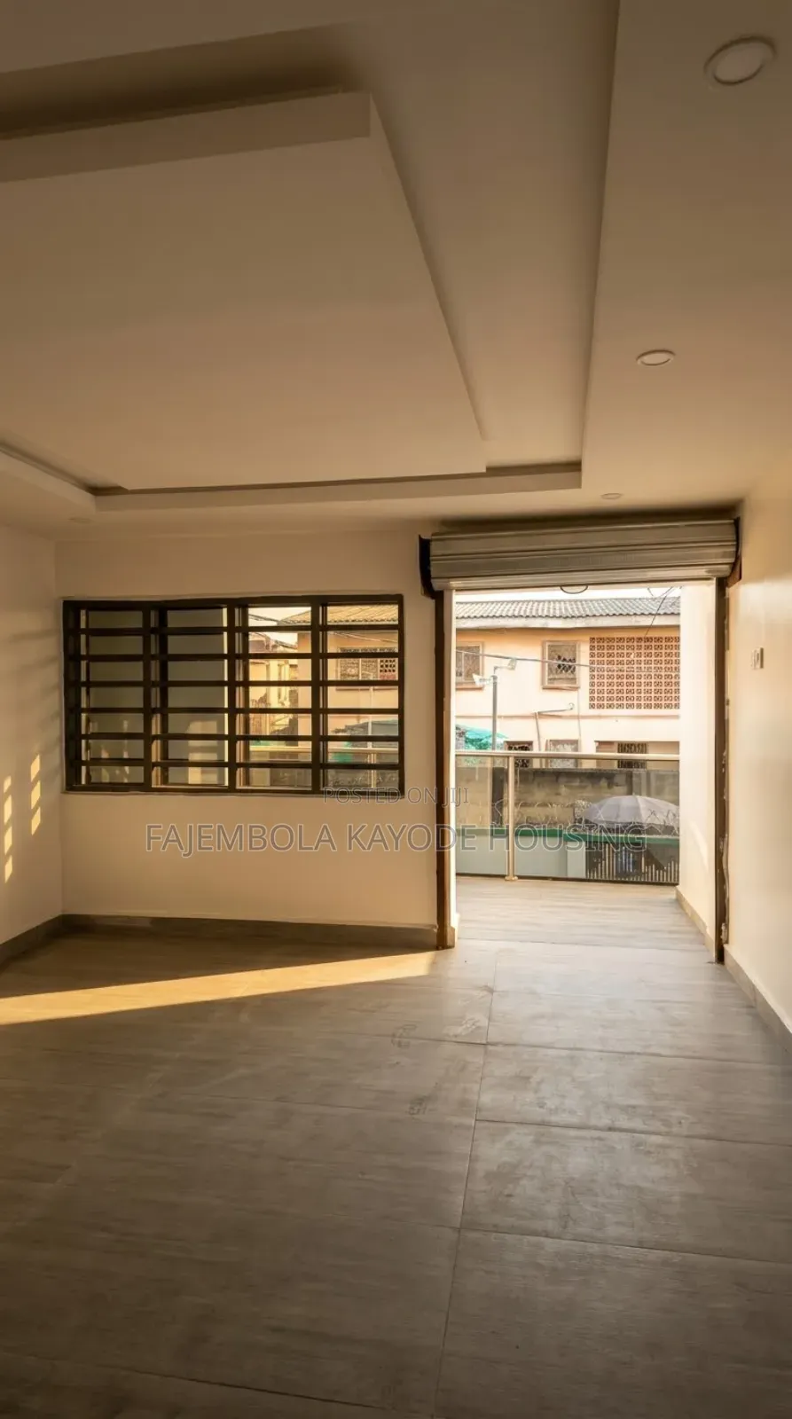 3bdrm Block of Flats in Abayomi, Iwo Road for rent in Iwo Road