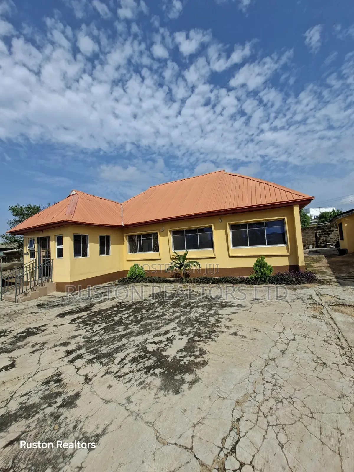 Commercial Property With BQ in Bodija