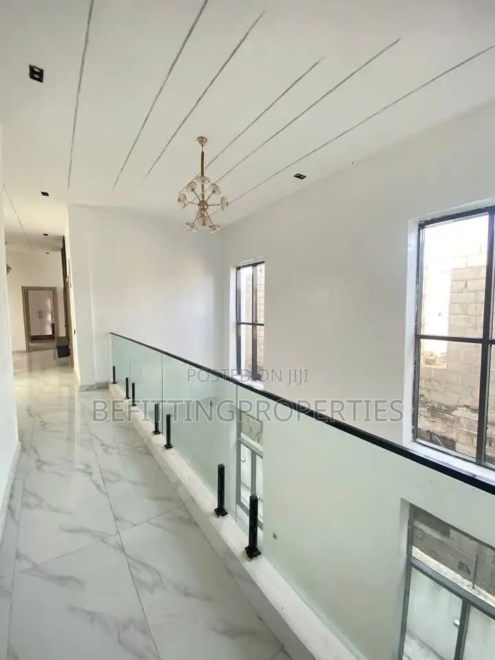 5bdrm Duplex in Ajah for sale in Ajah