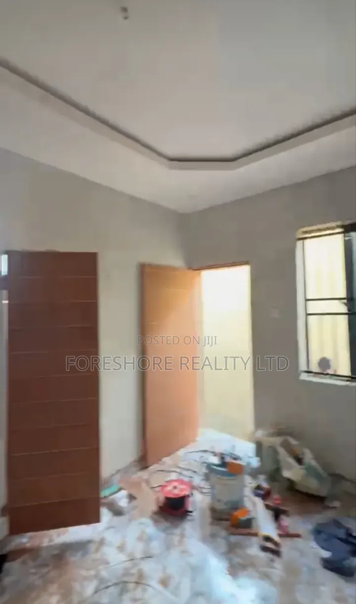 Studio Apartment in New Garage for rent in New Garage / Gbagada