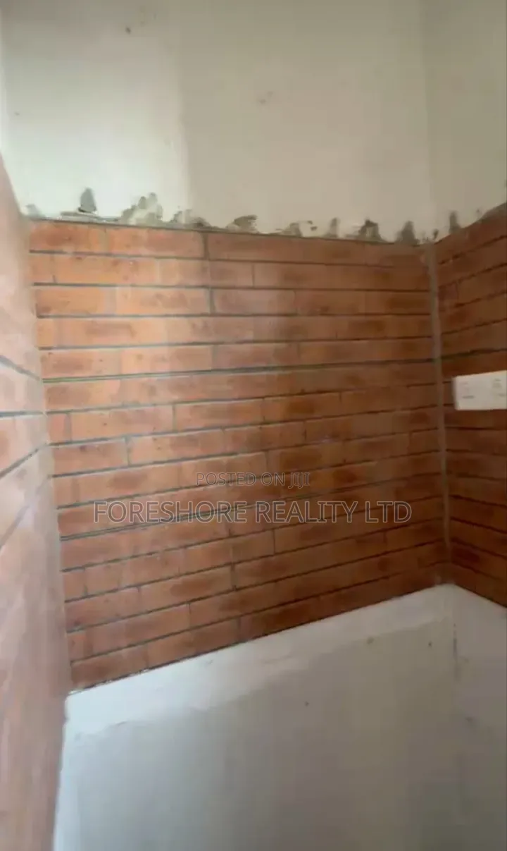 Studio Apartment in New Garage for rent in New Garage / Gbagada