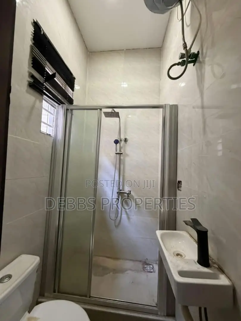 4bdrm Duplex in Lekki Phase 2 for rent in Lekki Phase 2