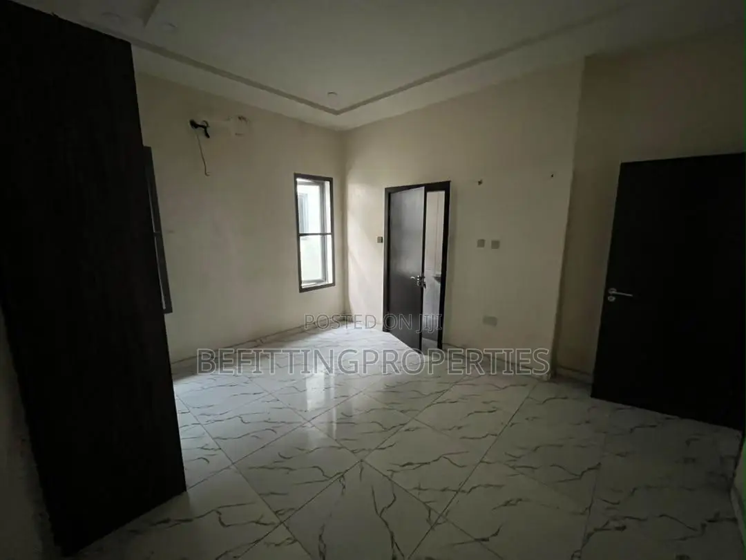 3bdrm Duplex in VGC / Ajah for sale in VGC / Ajah