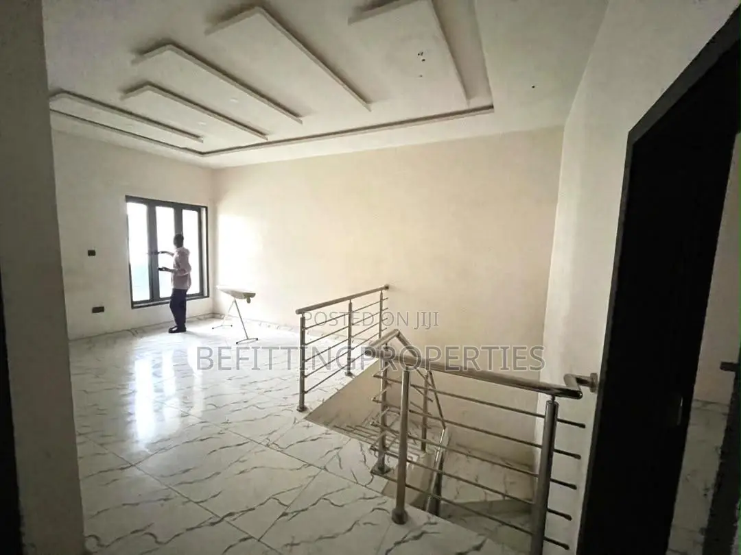 3bdrm Duplex in VGC / Ajah for sale in VGC / Ajah