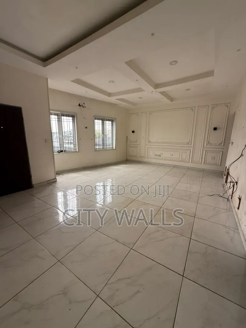 3bdrm Block of Flats in Oral Estate, Lekki Phase 1 for rent in Lekki Phase 1