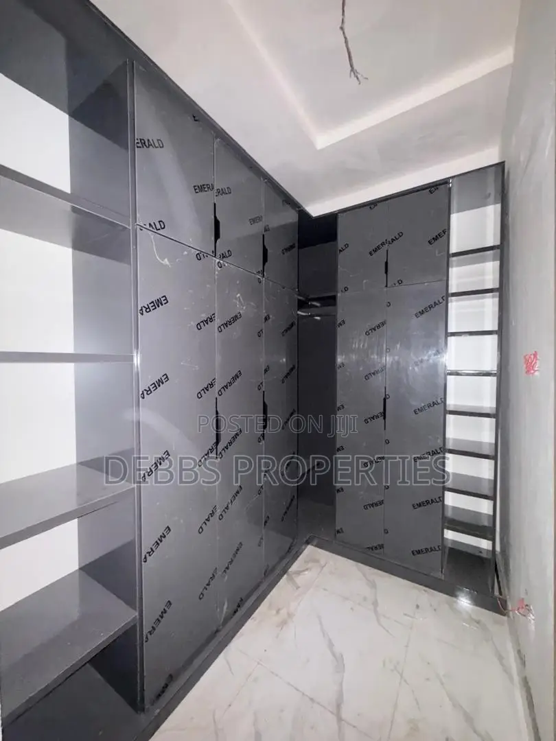 4bdrm Duplex in Sangotedo for sale in Sangotedo