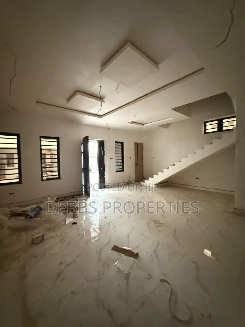 4bdrm Duplex in Sangotedo for sale in Sangotedo