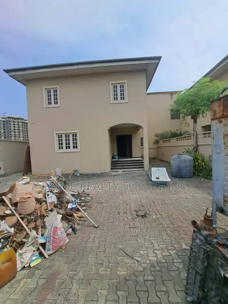 4bdrm Duplex in 𝐌𝐚𝐫𝐮𝐰𝐚, Lekki Phase 1 for rent in Lekki Phase 1