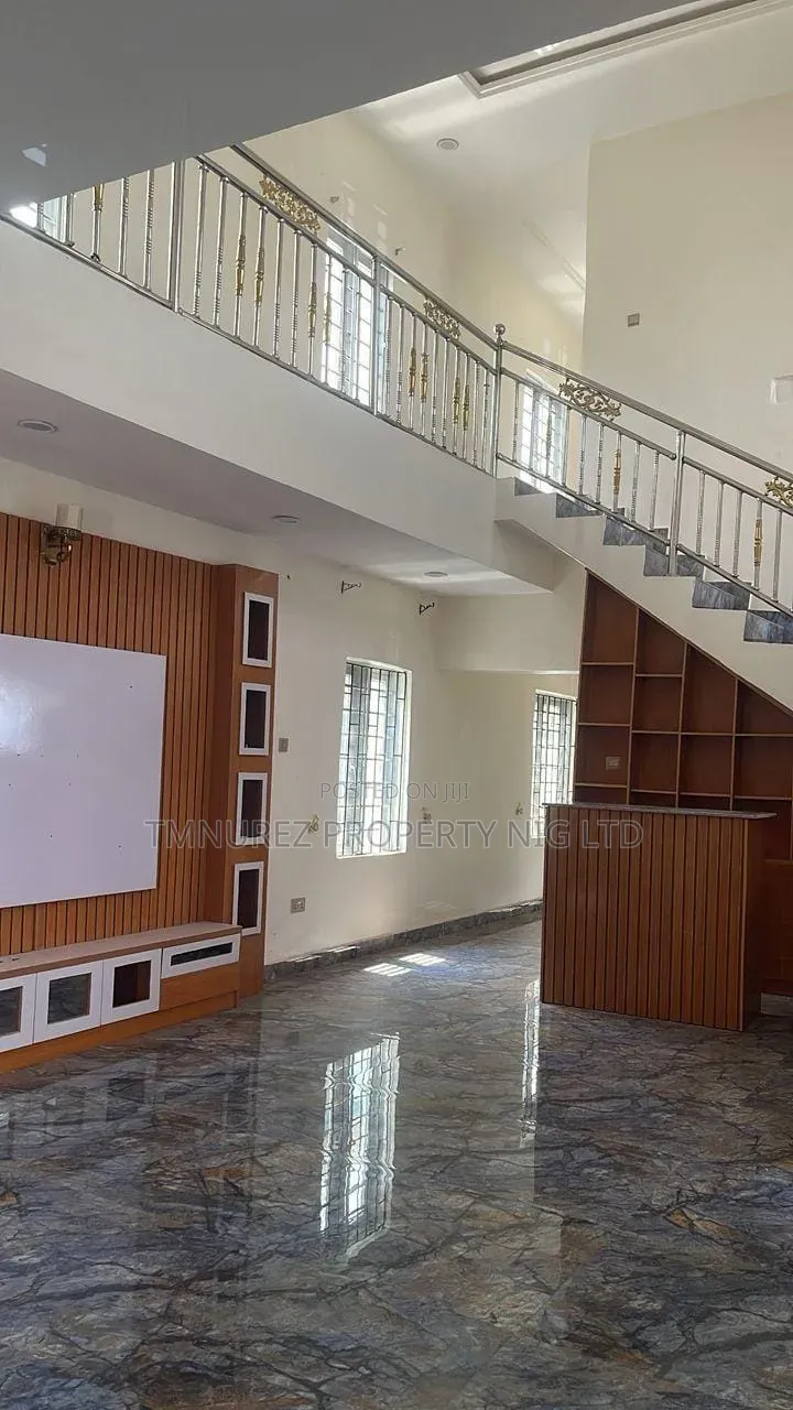 4bdrm Duplex in Ikorodu Garage for sale in Ikorodu Garage
