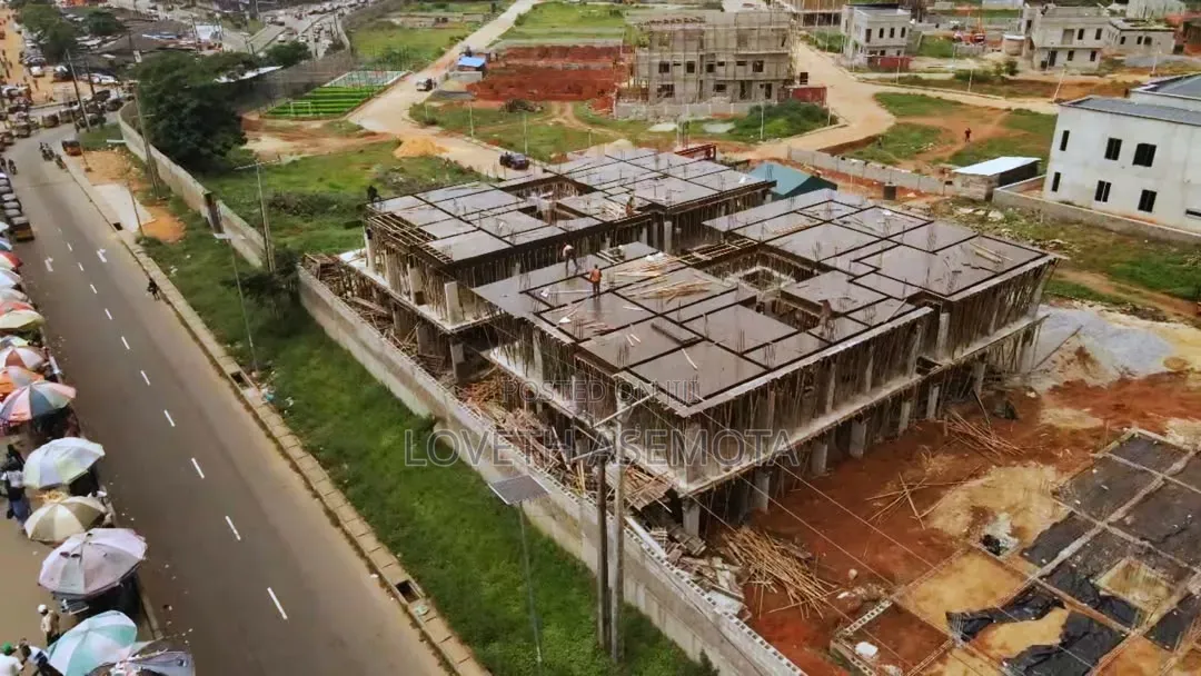 2bdrm Apartment in Ay Homes Luxury, Omole Phase 2 for sale in Omole Phase 2
