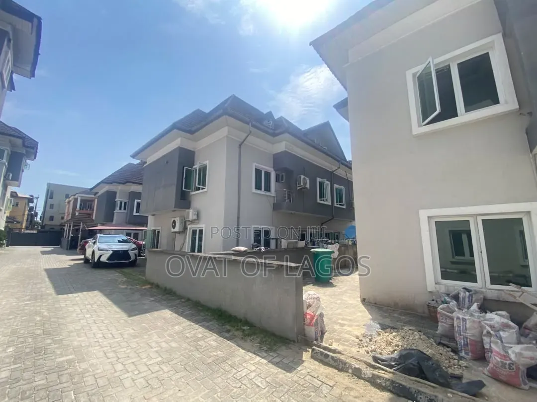 4bdrm Duplex in Ikate for rent in Ikate