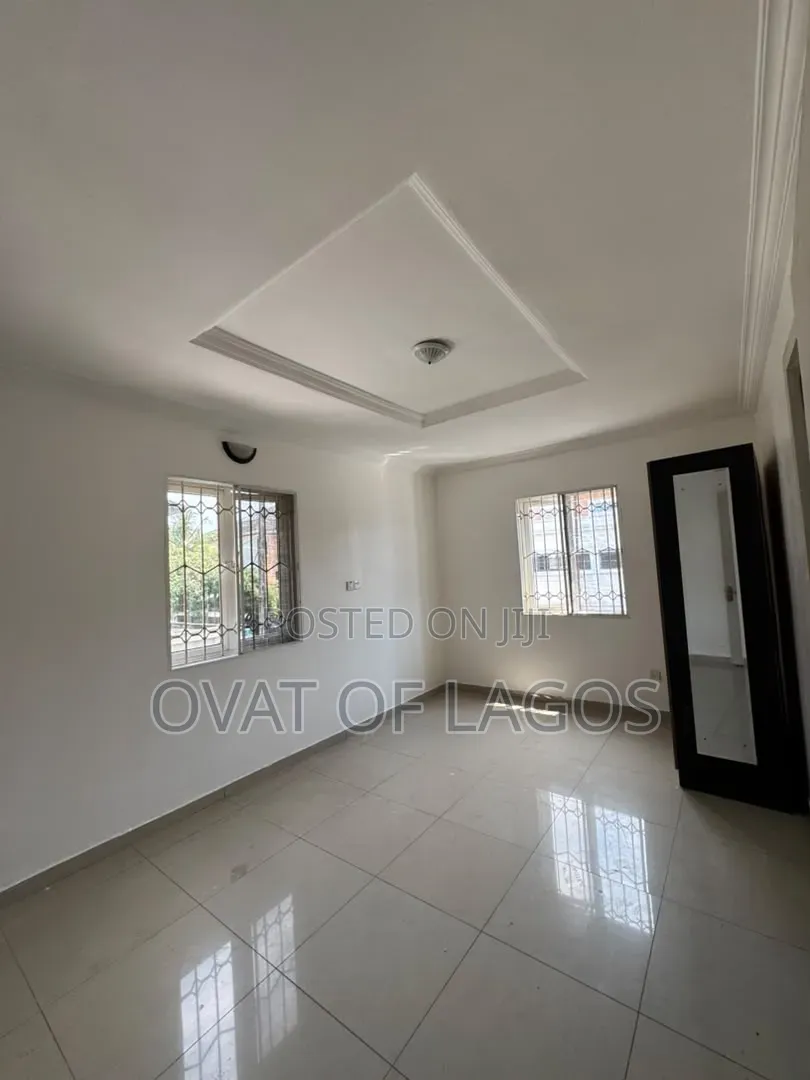 3bdrm Apartment in Osapa london for rent in Osapa london