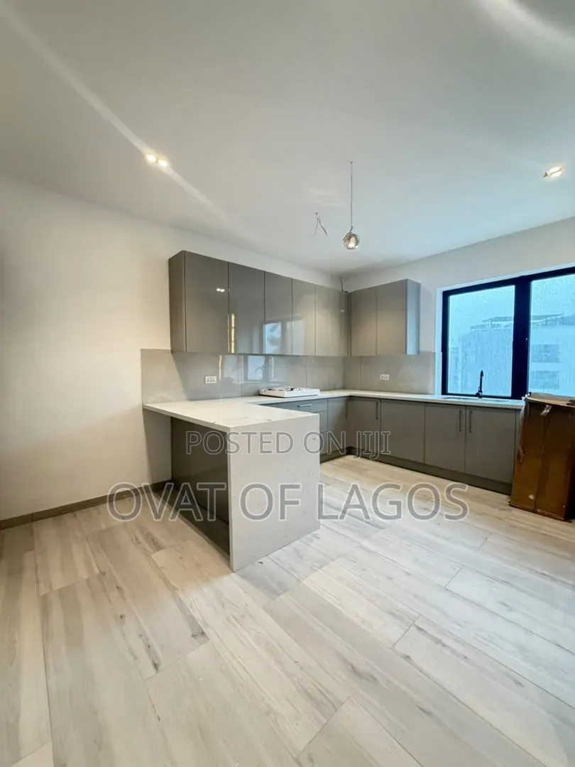 4bdrm Apartment in Old Ikoyi for sale in Old Ikoyi