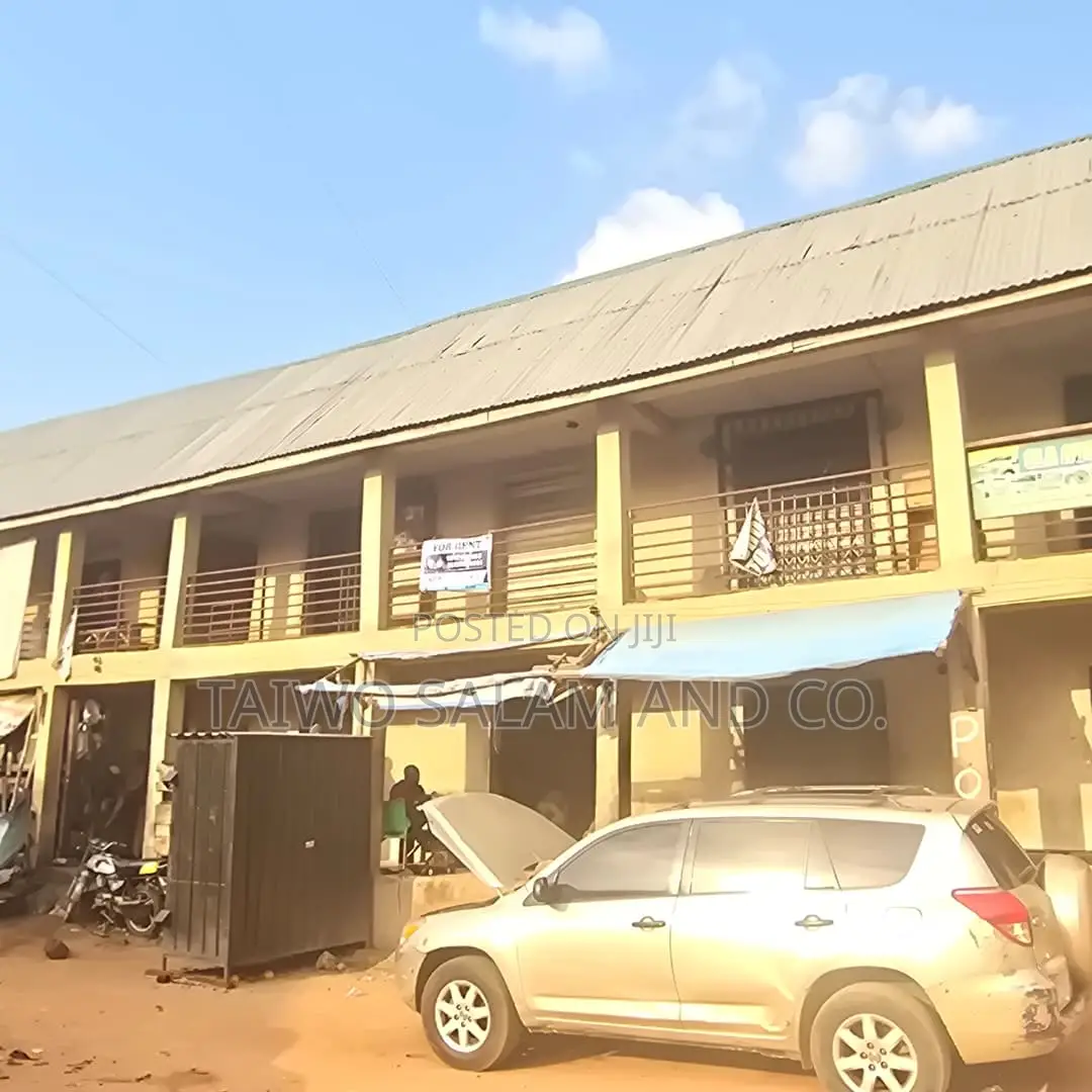 Shop for Rent in Agodi