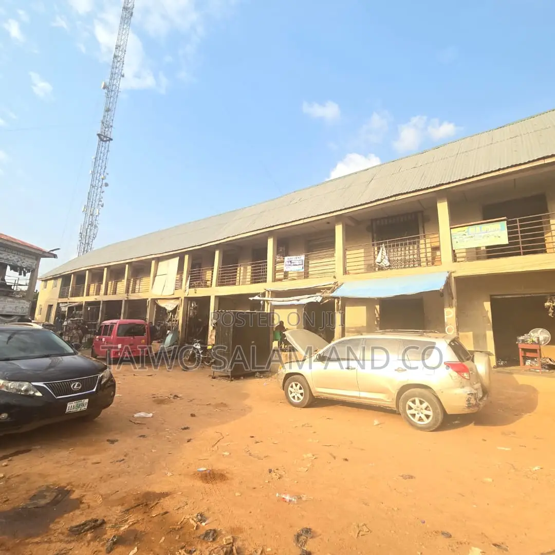 Shop for Rent in Agodi