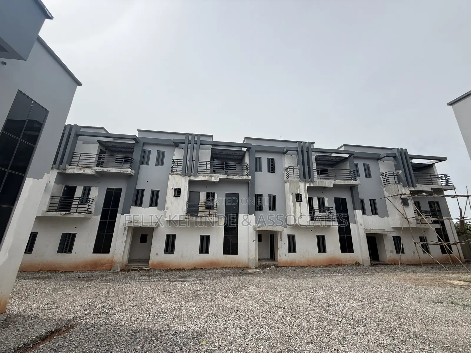 3bdrm Duplex in Jericho Estate for rent in Jericho