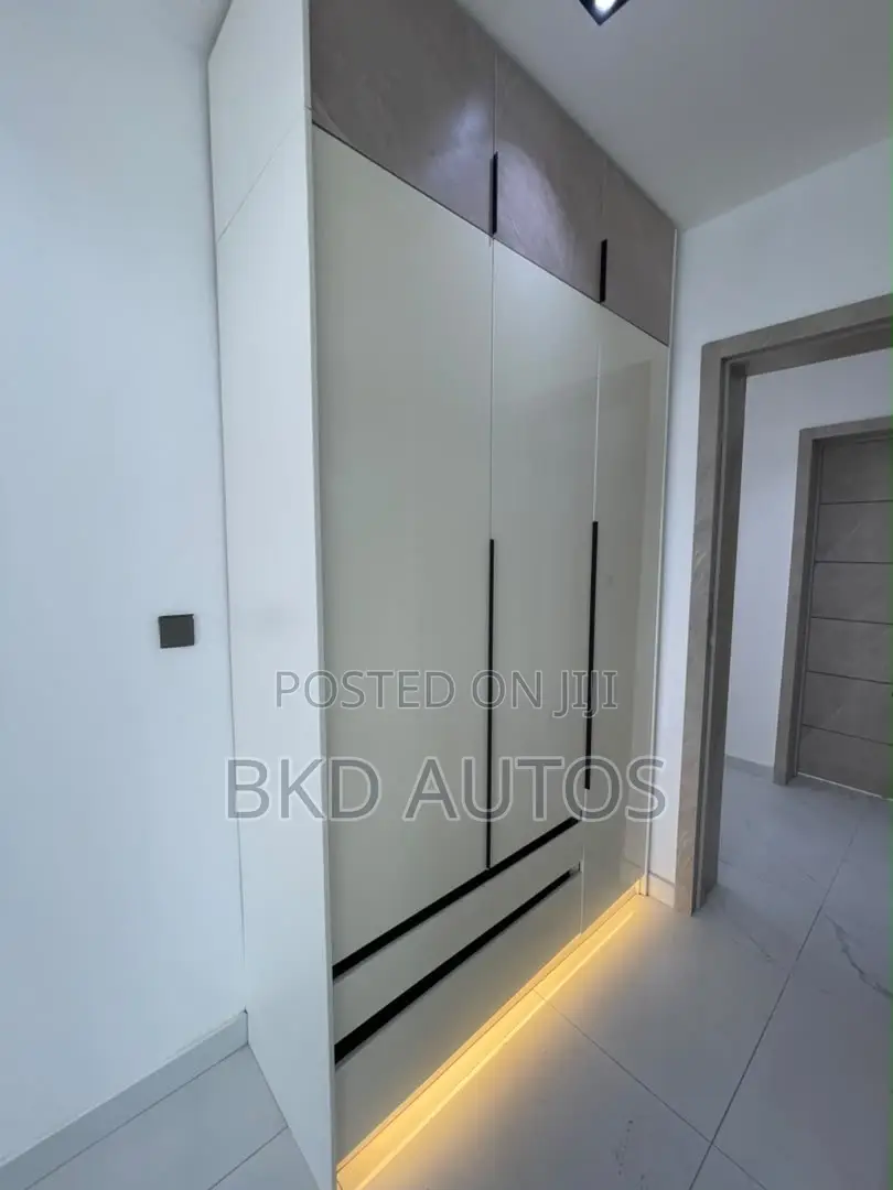 3bdrm Apartment in Lekki Phase 1 for sale in Lekki Phase 1