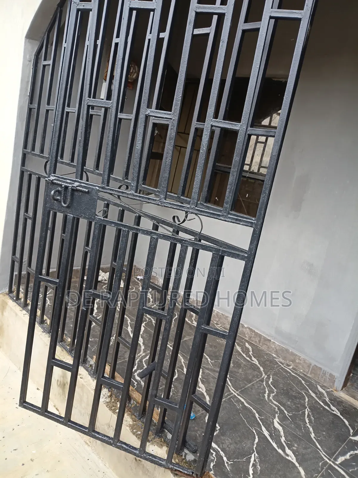 3bdrm Block of Flats in Ikate for rent in Ikate