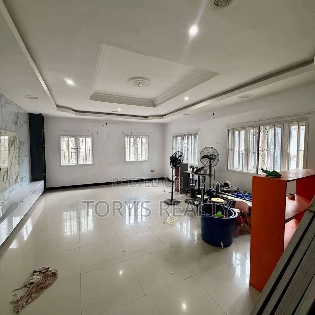 5bdrm Duplex in Thomas Estate for rent in Thomas Estate