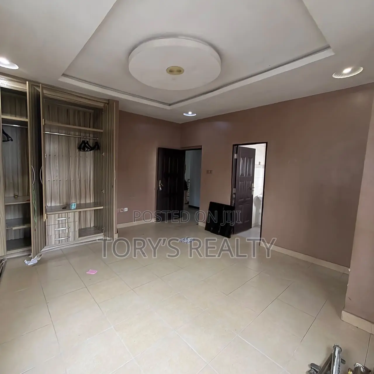 5bdrm Duplex in Thomas Estate for rent in Thomas Estate